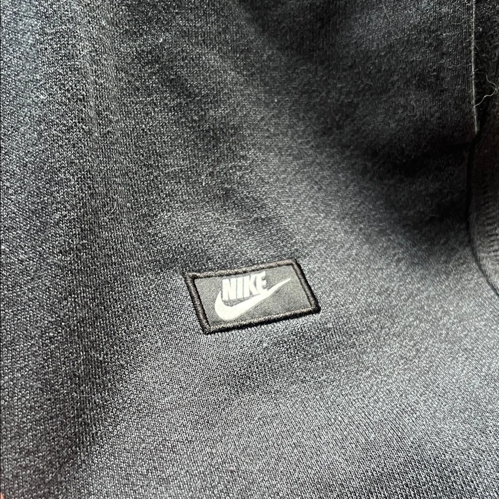 Nike Charcoal Men’s Jogger Pants Medium